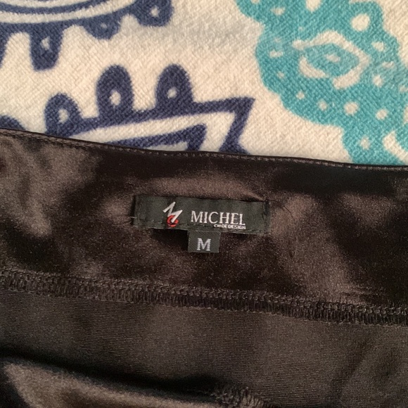 Satin stretch micro-miniskirt - Picture 3 of 3